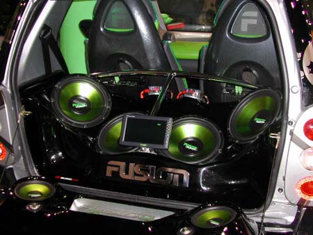 speakers04